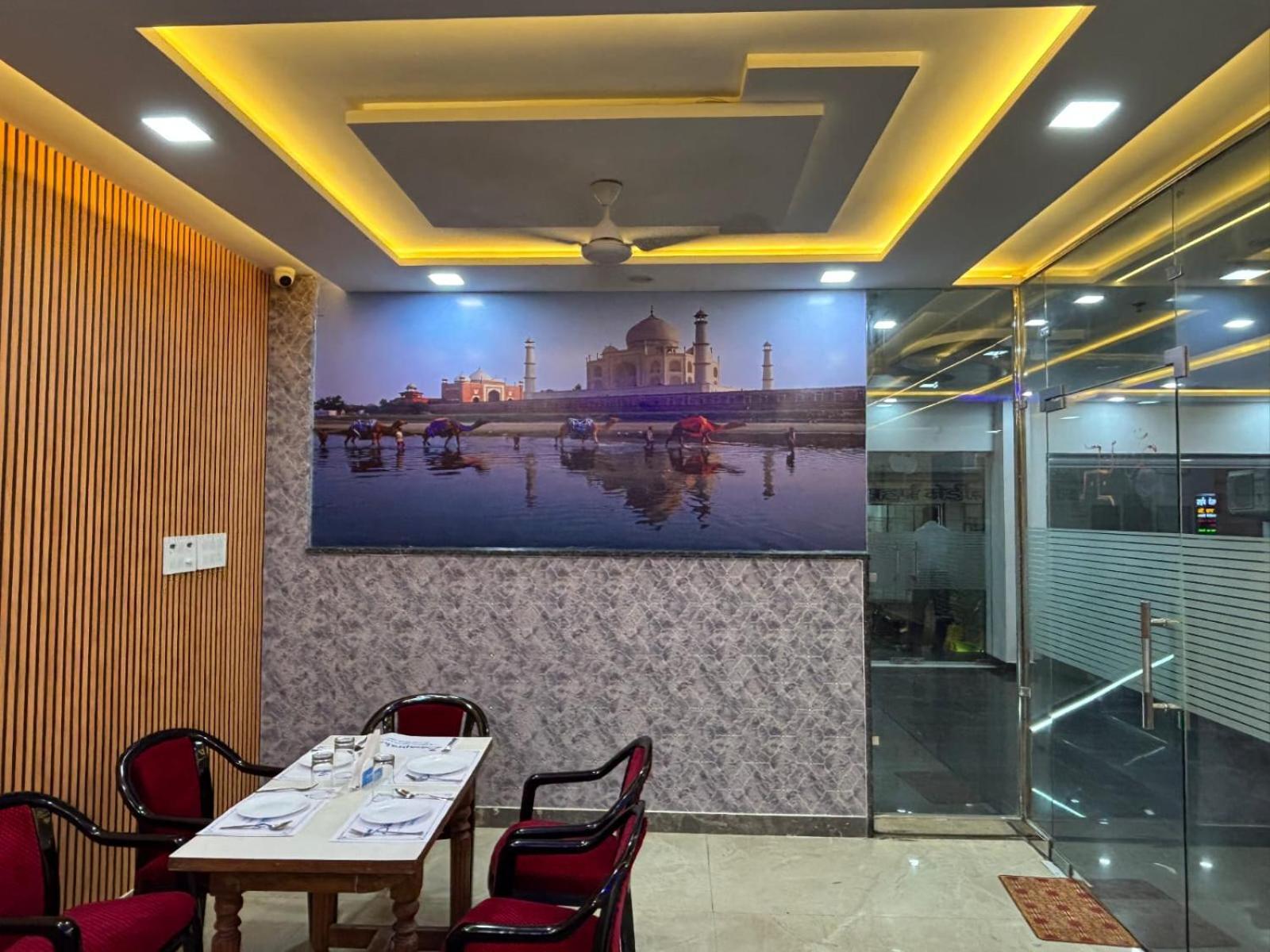 Hotel Ganga Palace - Agra Exterior photo